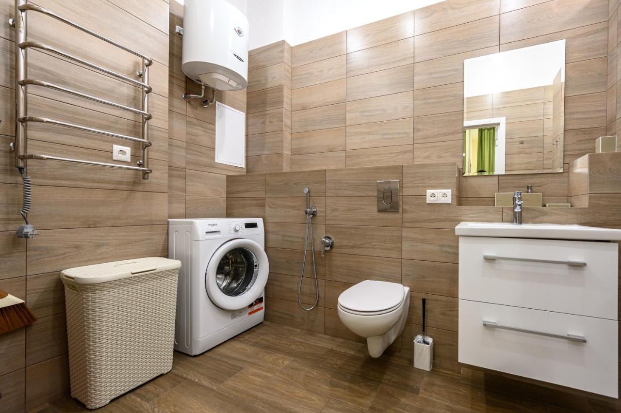 Gagarin Plaza 63 Apartment โอเดสซา ภายนอก รูปภาพ